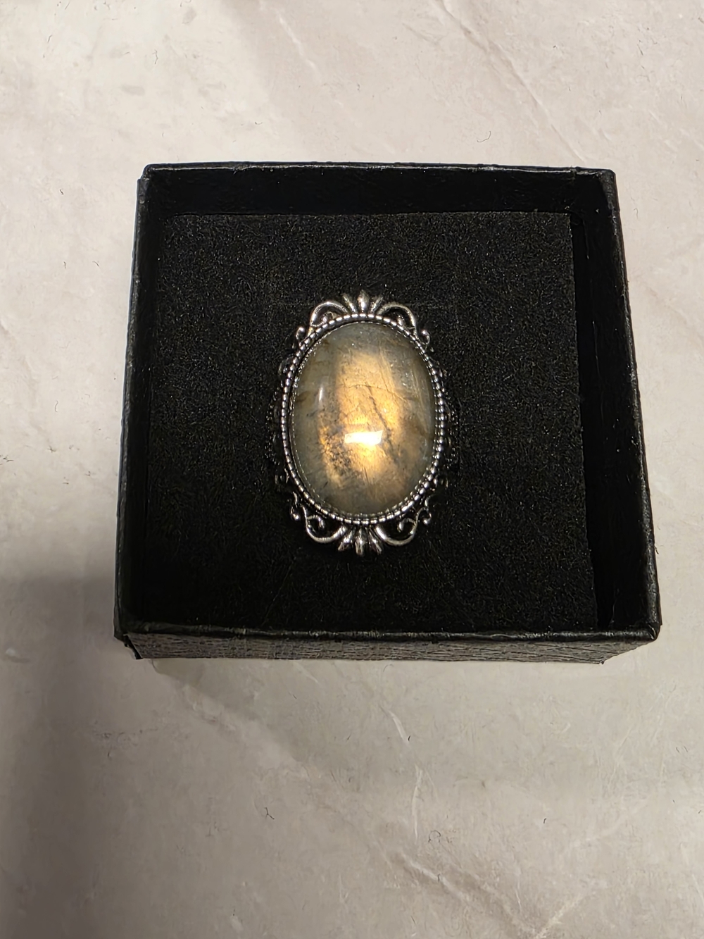 Antique-Style Gold Flash Labradorite Statement Ring in Silver Tone